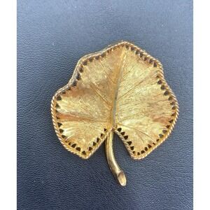 Vintage BSK Gold Tone  Leaf Brooch